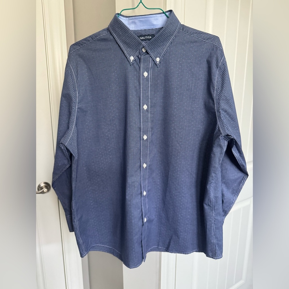 Nautica Men’s Blue Casual Button Down Shirt